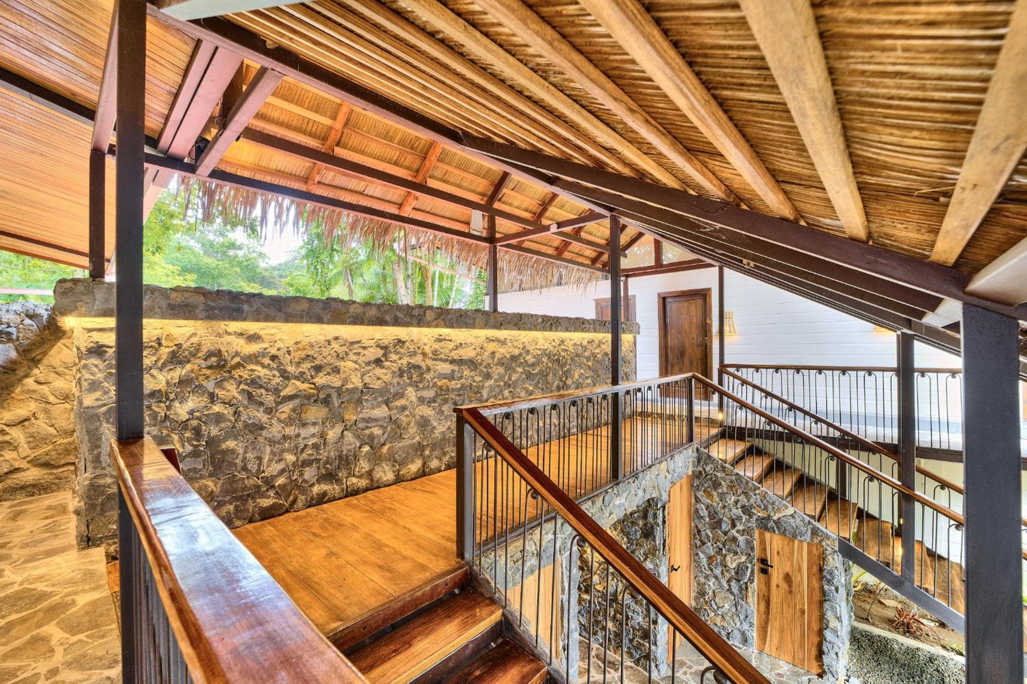 Conga Boutique Hotel Puerto Viejo de Talamanca Luaran gambar