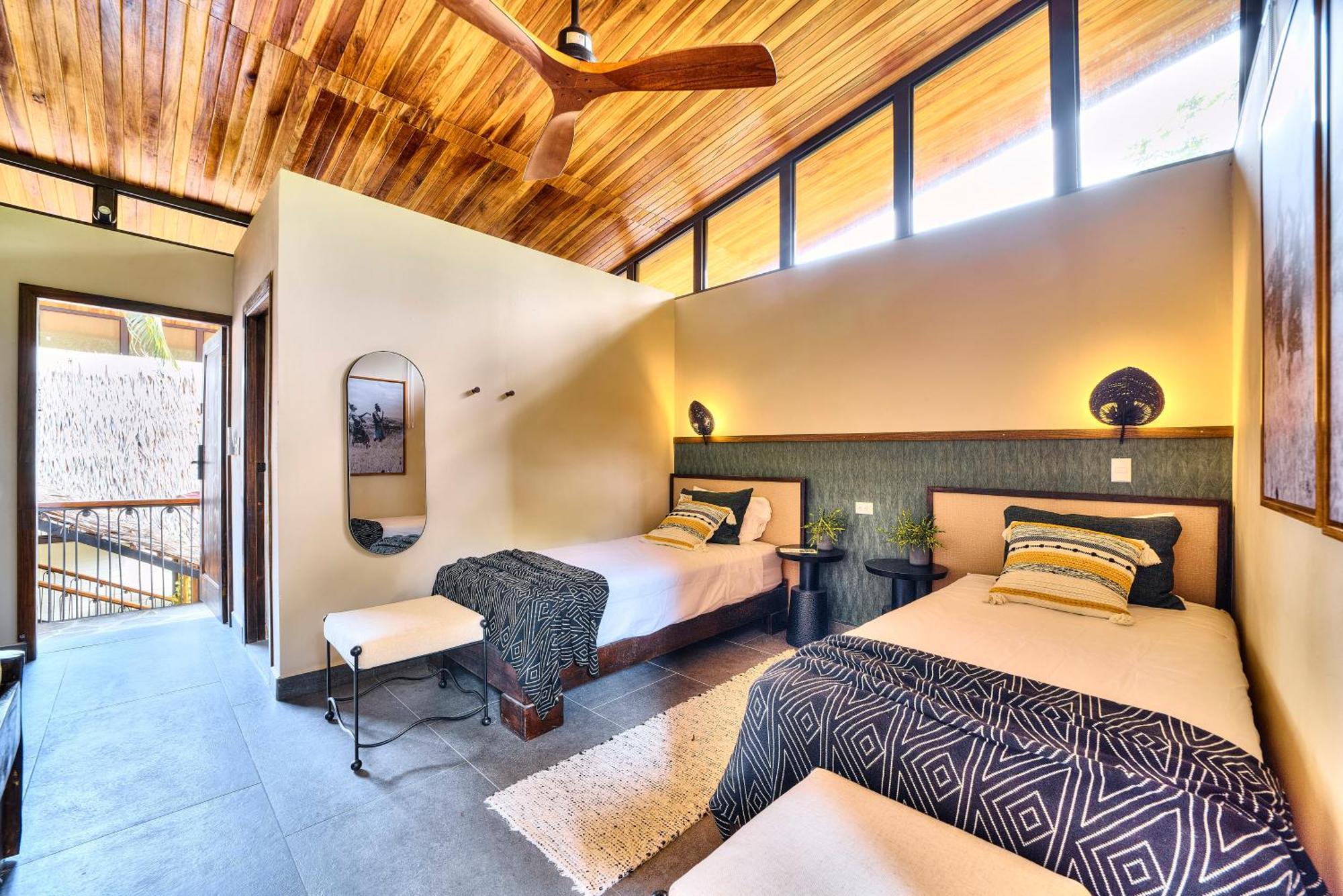 Conga Boutique Hotel Puerto Viejo de Talamanca Luaran gambar